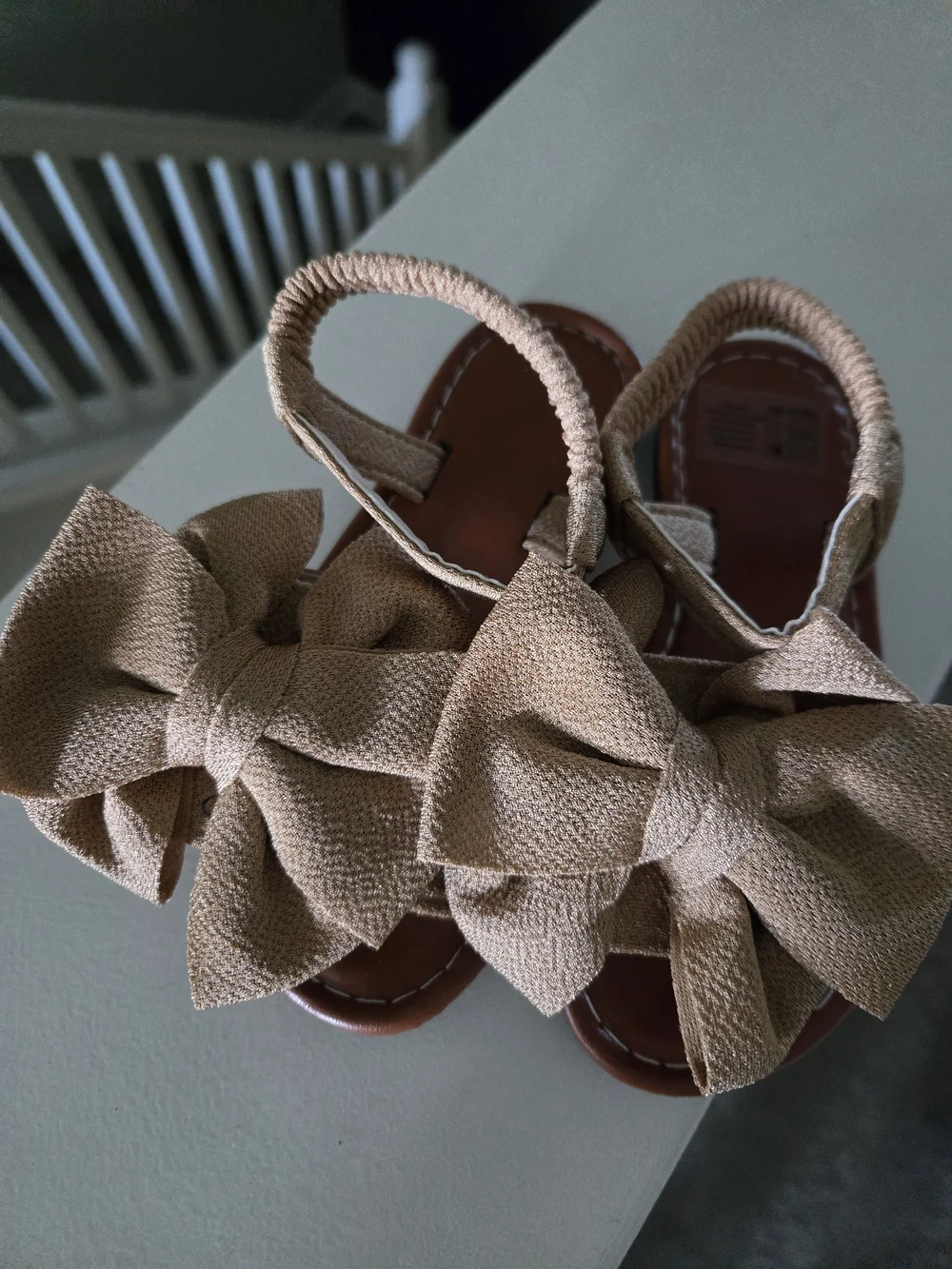 Girls Beige Bow Sandals - Kids Cute Summer Shoes Toddler Size 8.5